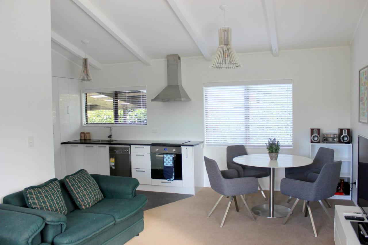 Bram'S Bach Taupo Exterior photo