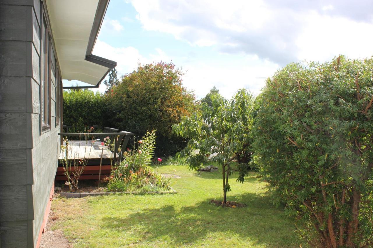 Bram'S Bach Taupo Exterior photo