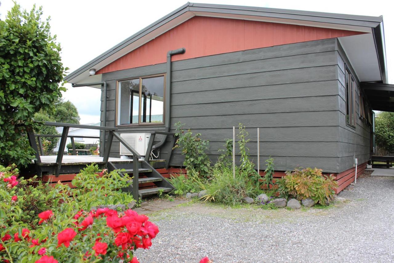 Bram'S Bach Taupo Exterior photo