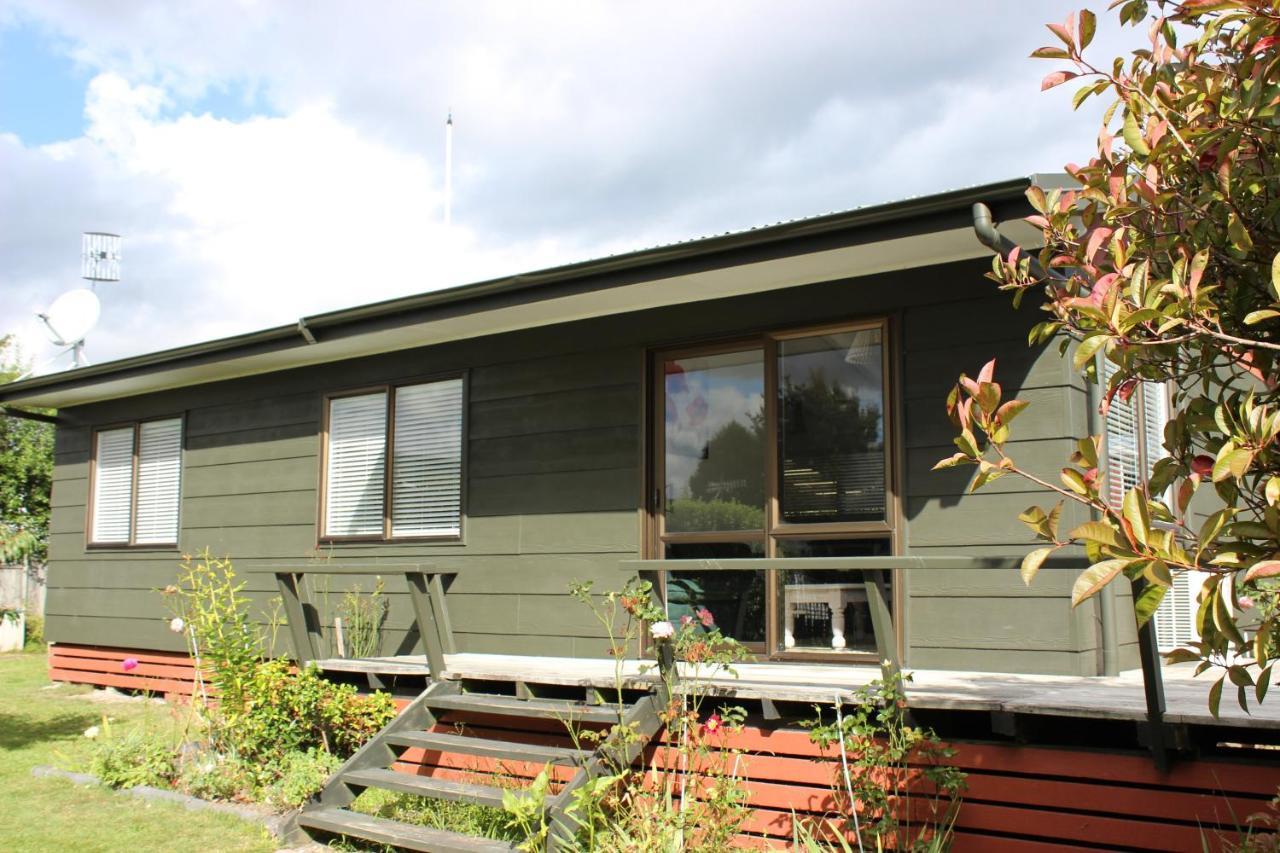Bram'S Bach Taupo Exterior photo