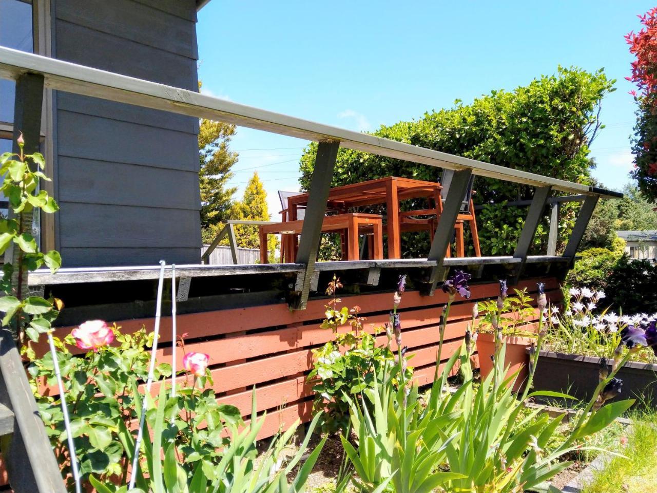 Bram'S Bach Taupo Exterior photo